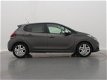 Peugeot 208 - 1.2 82pk Signature | Navigatie | Airco | Parkeersensoren | Regensensor | Donker getint - 1 - Thumbnail