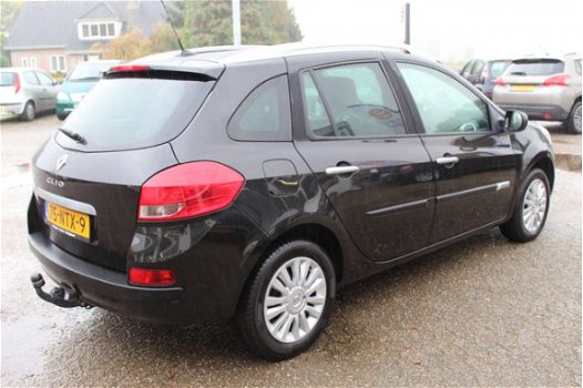 Renault Clio Estate - 1.2 TCE | COLLECTION | TREKHAAK | NAVI | CRUISE - 1