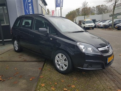 Opel Zafira - 1.9 CDTi Cosmo Airco/Navi/ 7-Persoons - 1