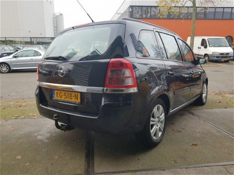 Opel Zafira - 1.9 CDTi Cosmo Airco/Navi/ 7-Persoons - 1