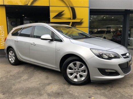 Opel Astra Sports Tourer - 1.4 Turbo Business + - 1