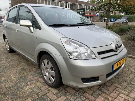 Toyota Verso - 1.8 VVT-i Terra 7p. 7-Persoons APK Gek. 10-2020 - 1