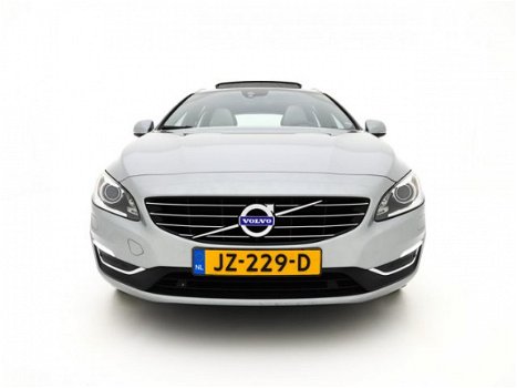 Volvo V60 - 2.4 D5 Twin Engine Special Edition AUT. *LEDER+NAVI+PDC+ECC+CRUISE - 1