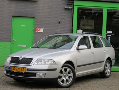 Skoda Octavia Combi - 1.6 Ambiente Nw type/ Dealer onderhouden APK - 1