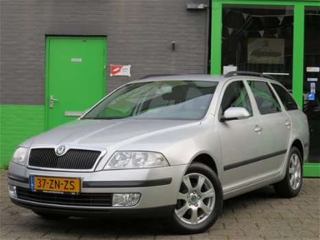 Skoda Octavia Combi - 1.6 Ambiente Nw type/ Dealer onderhouden APK - 1