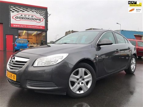 Opel Insignia - 1.6 T Edition 132KW 2009 101dkm. NAP voor 8650, - euro - 1