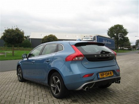 Volvo V40 - 2.0 D2 R-Design Bns - 1