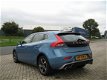 Volvo V40 - 2.0 D2 R-Design Bns - 1 - Thumbnail