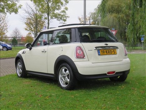 Mini Mini One - 1.4 Anniv. MK II PANORAMA-OPEN DAK HALF-LEDER CRUISE *NL-AUTO - 1