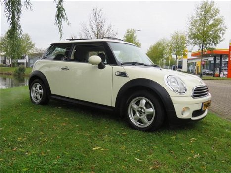 Mini Mini One - 1.4 Anniv. MK II PANORAMA-OPEN DAK HALF-LEDER CRUISE *NL-AUTO - 1