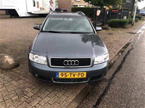 Audi A4 Avant - 2.5 TDI MT [bj 2004] CLIMA AUTOMAAT EXPORT - 1