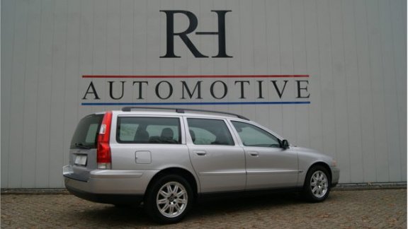 Volvo V70 - 2.4 Automaat - Facelift model - 1