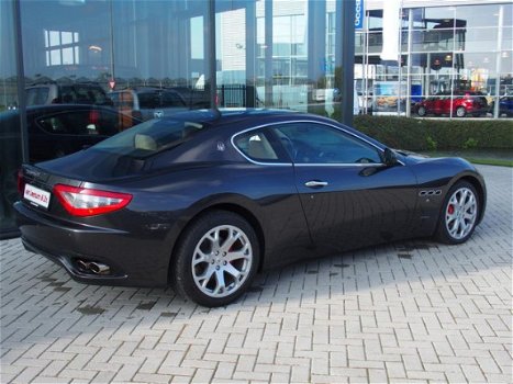 Maserati GranTurismo - 4.2 - 1