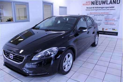 Volvo V40 - 1.6 T2 Summum - 1