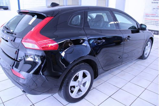 Volvo V40 - 1.6 T2 Summum - 1