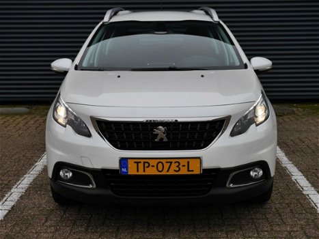 Peugeot 2008 - 1.2 PureTech 130pk Active | Navi | USB | Cruise | PDC - 1