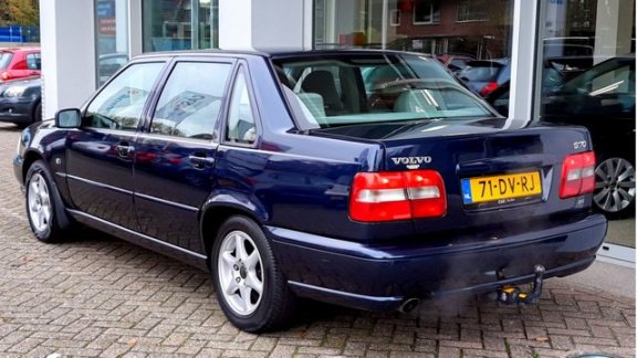 Volvo S70 - 2.4 EUROPA Clima | Stoelverwarming | Trekhaak - 1