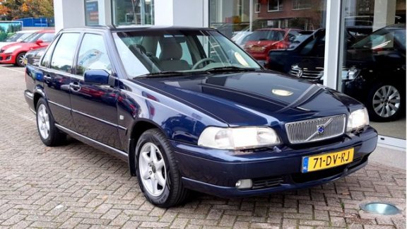 Volvo S70 - 2.4 EUROPA Clima | Stoelverwarming | Trekhaak - 1