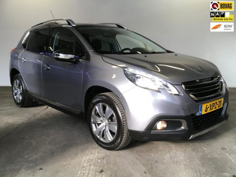 Peugeot 2008 - 1.2 PureTech Allure Navi / Clima / Panodak / Etc - 1