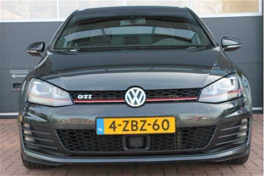 Volkswagen Golf - 2.0 TSI GTI Performance DSG / Panodak / ACC / LANEASSIST / KEYLESS / LEDER - 1