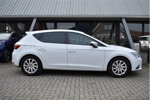 Seat Leon - 1.6 TDI Limited Edition III [ LED XENON NAVIGATIE LEDER/ALCANTARA TREKHAAK PARKEERSENSOR - 1