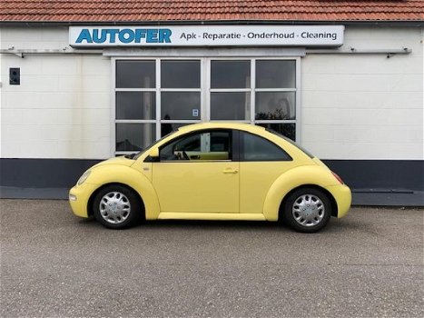 Volkswagen New Beetle - 2.0 Highline knappe gele kever zoekt nieuwe vriendin #yellowsubmarine - 1