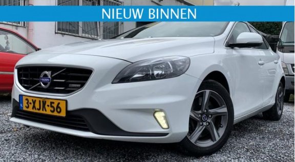 Volvo V40 - D4 R-Design - 1