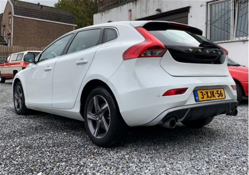 Volvo V40 - D4 R-Design - 1