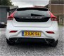 Volvo V40 - D4 R-Design - 1 - Thumbnail