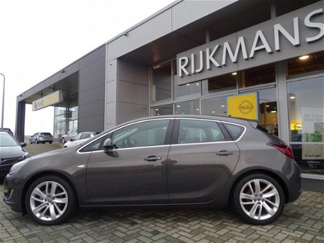 Opel Astra - Sport 1.4T 140 pk 5drs - navi - trekhaak - AGR - dealeronderhoud - 1