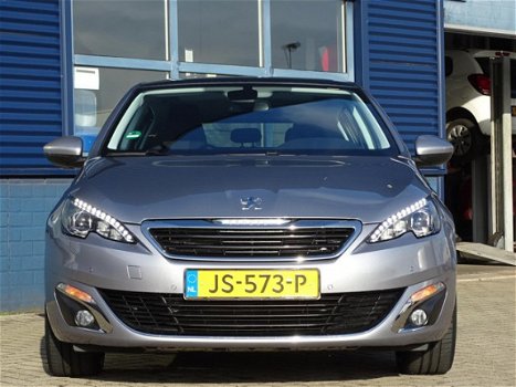 Peugeot 308 - 1.2 PURETECH 110PK S&S ALLURE, TREKHAAK, NAVIGATIE, PANORAMADAK - 1