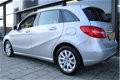 Mercedes-Benz B-klasse - 180 Ambition // NAVI // CLIMA // STOELVERWARMING - 1 - Thumbnail