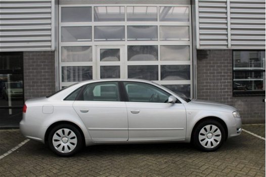 Audi A4 - 2.0 Advance Climate Cruise Navigatie N.A.P - 1