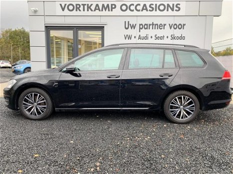 Volkswagen Golf - 1.2 TSI Comfortline NAVI/PDC/TREKHAAK/STOELVERW - 1