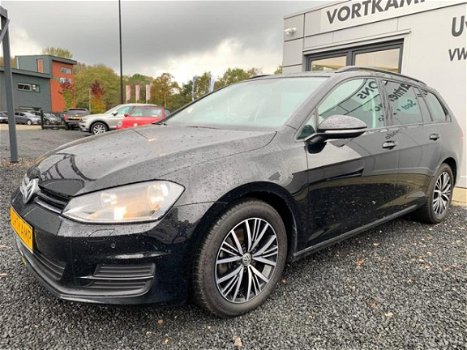 Volkswagen Golf - 1.2 TSI Comfortline NAVI/PDC/TREKHAAK/STOELVERW - 1