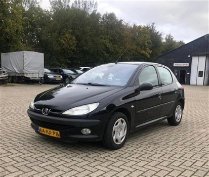 Peugeot 206 - Gentry 1.4 5 deurs Airco Apk 28.2.202 - 1