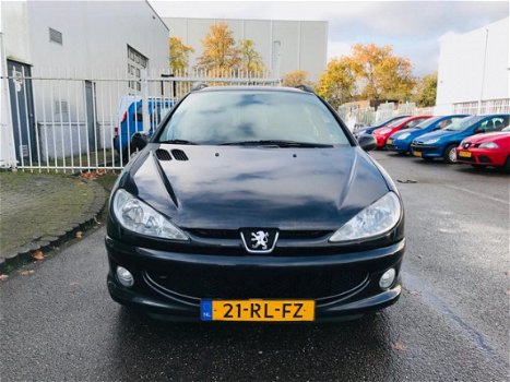 Peugeot 206 SW - 1.4 Air-line 2 Bj 2005 Nieuw APK Km 177000 NAP Airco - 1