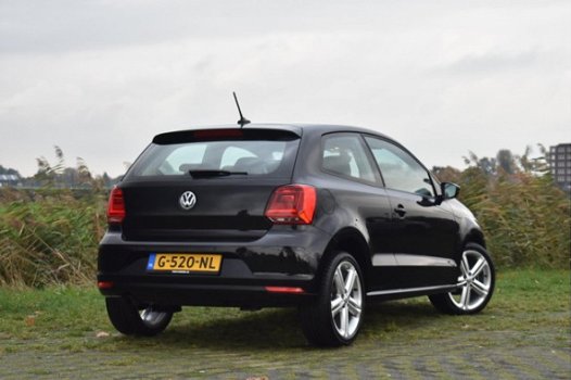 Volkswagen Polo - 1.2 TSI Highline Navi, Cruise, Parkeerhulp V+A, Bluetooth, 17 Inch - 1