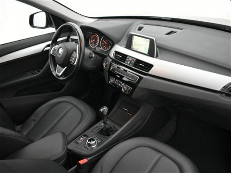 BMW X1 - sDrive 16d 116pk Business | Navi | Leder | Elektr. Kofferklep | - 1