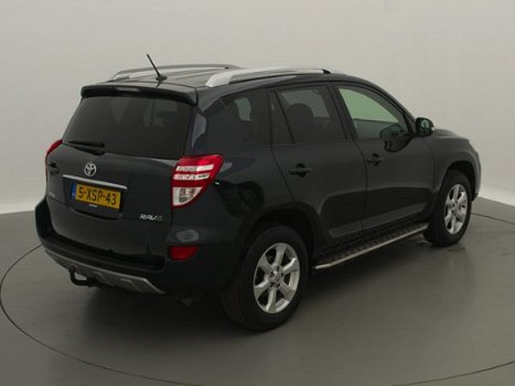 Toyota RAV4 - 2.2 D-4D-F 150pk 4WD Executive Business | Navi | Trekhaak | - 1