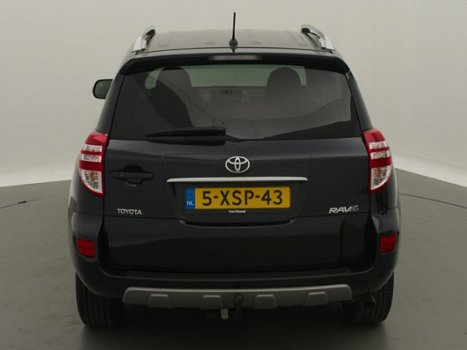 Toyota RAV4 - 2.2 D-4D-F 150pk 4WD Executive Business | Navi | Trekhaak | - 1