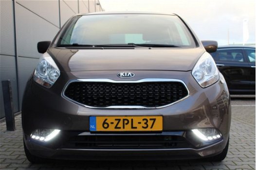 Kia Venga - 1.4 CVVT First Edition | Navigatie | Cruise Control | Camera - 1