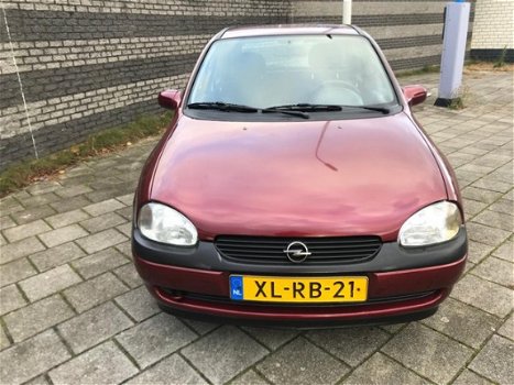 Opel Corsa - 1.2i-16V Strada nap en apk - 1