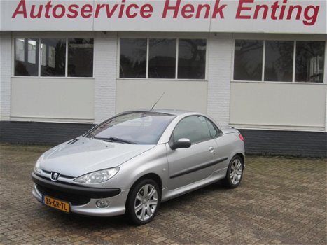 Peugeot 206 CC - 2.0 16V - 1