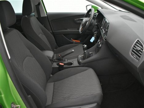 Seat Leon - 1.6 TDI Style Connect Ecomotive / NAVI / AIRCO-ECC / CRUISE CTR. / LM-VELGEN / PDC / * A - 1