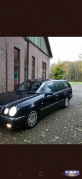 Mercedes-Benz E-klasse Combi - E 300 TURBODIESEL; - 1