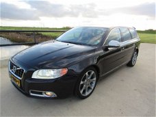 Volvo V70 - 1e eigenaar 5 cil. 168 PK, leer, boekjes, xenon, navi