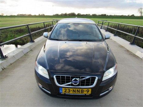 Volvo V70 - 1e eigenaar 5 cil. 168 PK, leer, boekjes, xenon, navi - 1