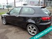 Alfa Romeo 147 - 1.6 T.Spark Lusso AIRCO 1ste eigenaar - 1 - Thumbnail