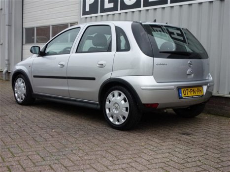 Opel Corsa - 1.2-16V 5-Deurs Zuinig Elek-Pakket LM-velgen Cosmo - 1